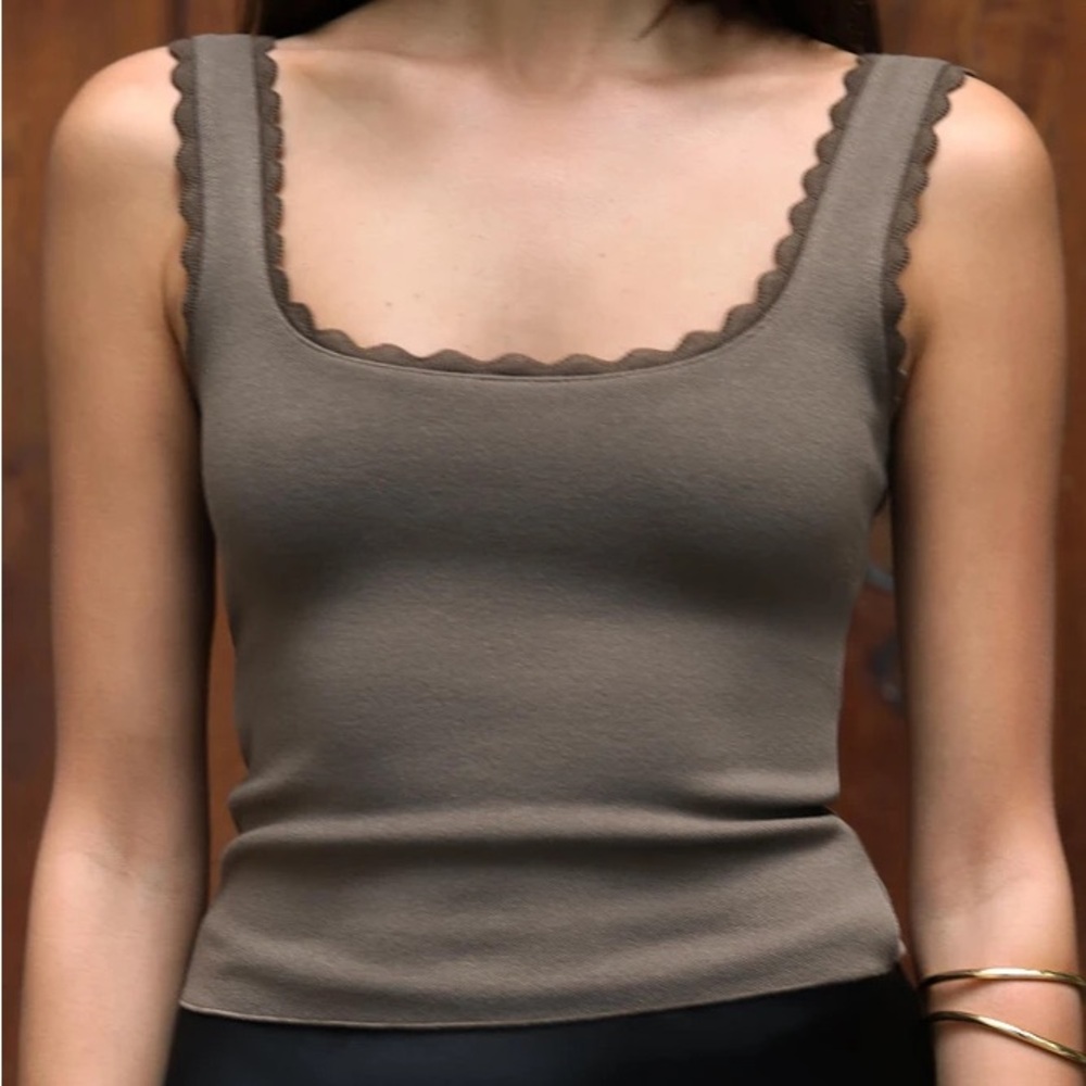 NEW Zara Scalloped Stretch Knit Tank Top in Dark Mink - Large